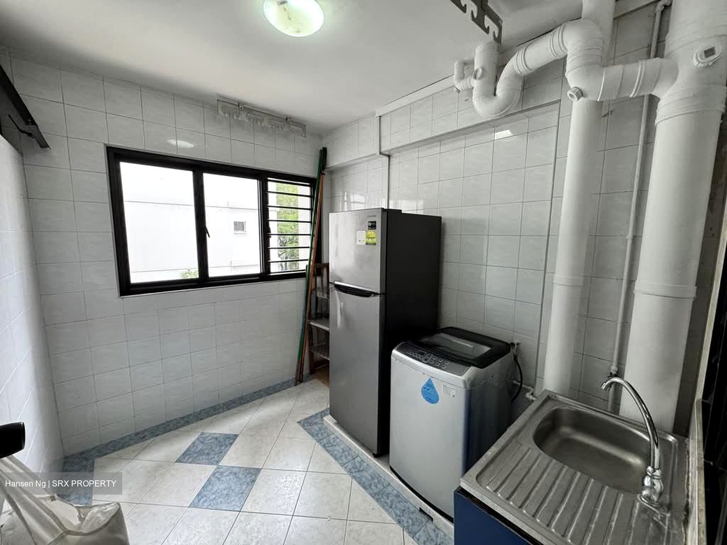 Blk 285D Toh Guan Road (Jurong East), HDB Executive #567708971